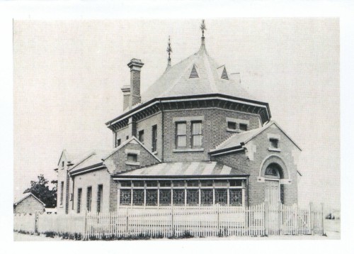 Greeting card — Old Heidelberg Courthouse — c1940 cover